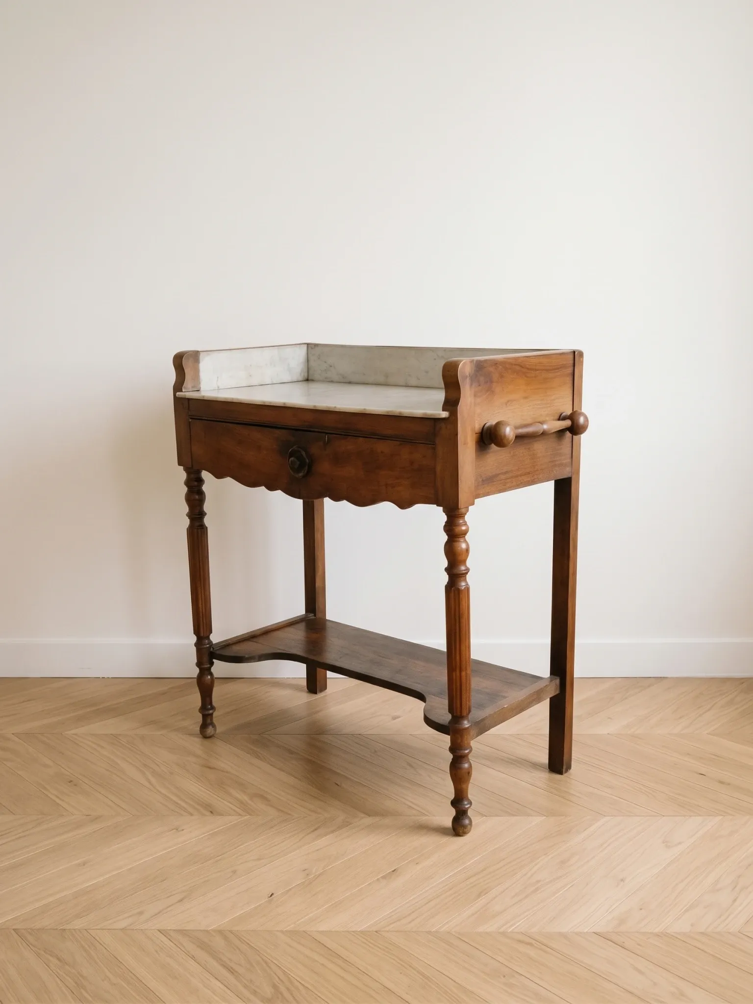 Table de toilette ancienne en bois et marbre