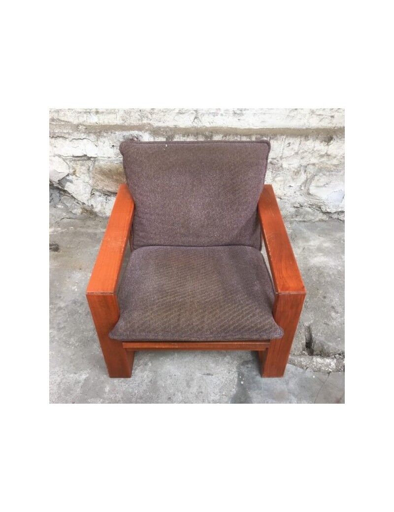 Miroslav Navratil Chair