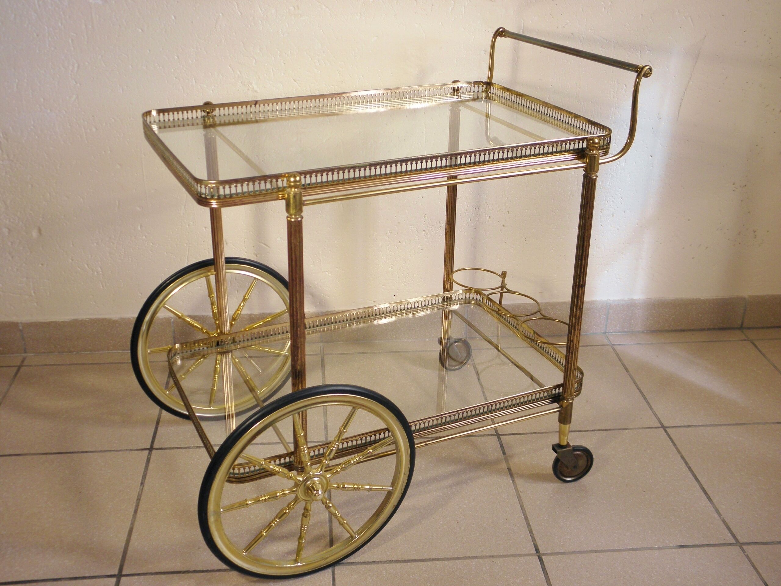 Mobile trolley - golden bar