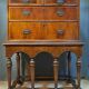 Nineteenth century English tirroir cabinet