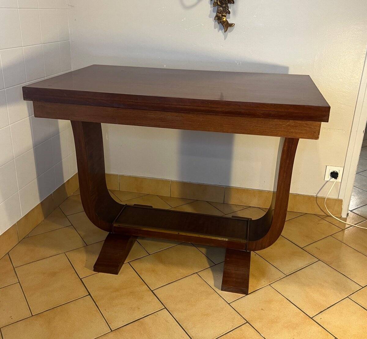 Art Deco dining table