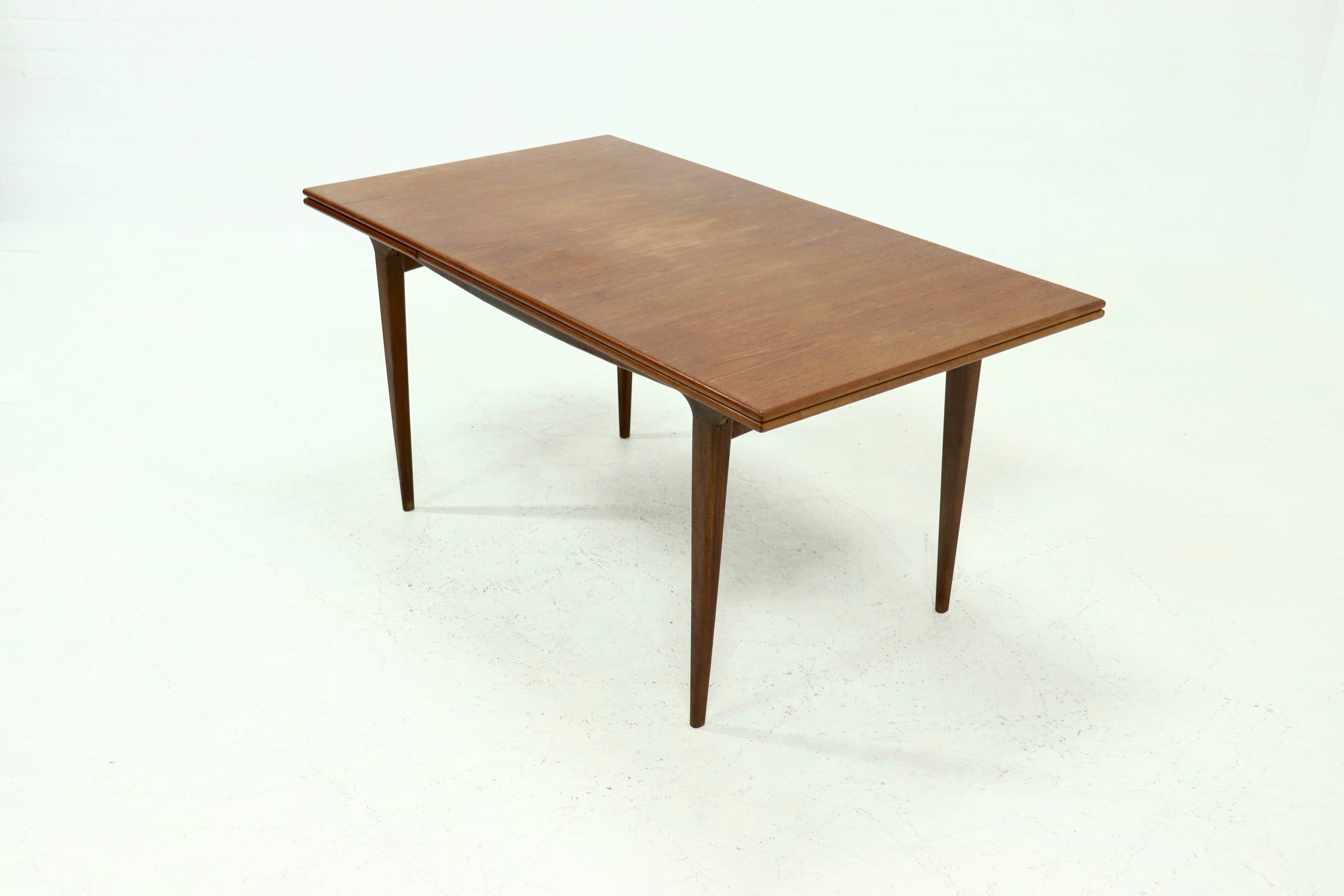 Sculptural Danish Design Extendable Teak Dining Table 1960s