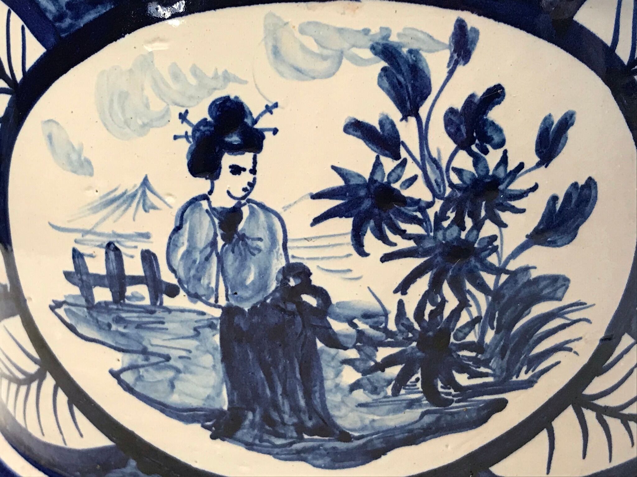 Former nevers ceramic earpiece-pot in late 18th century
