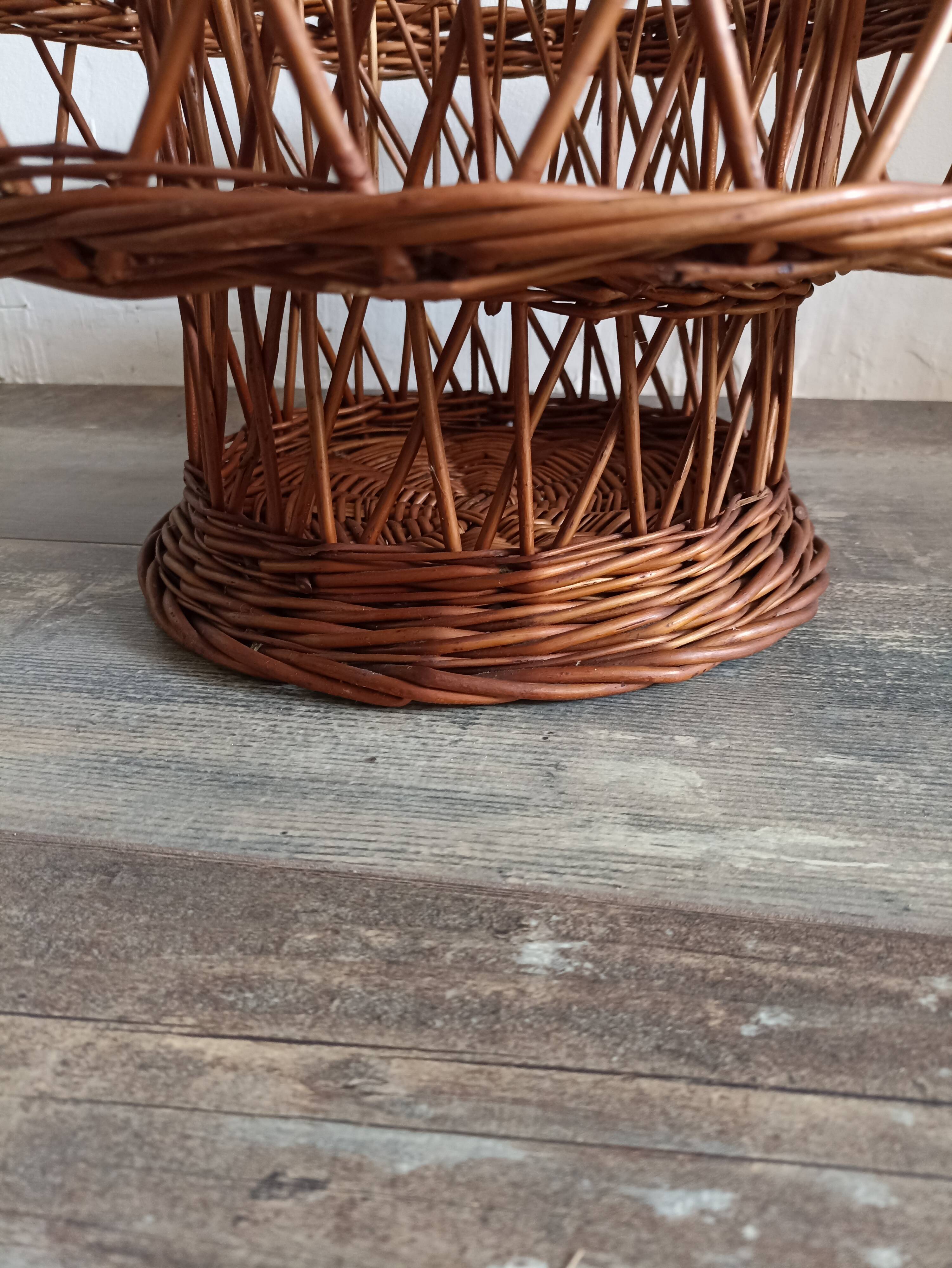 Wicker aperitif basket