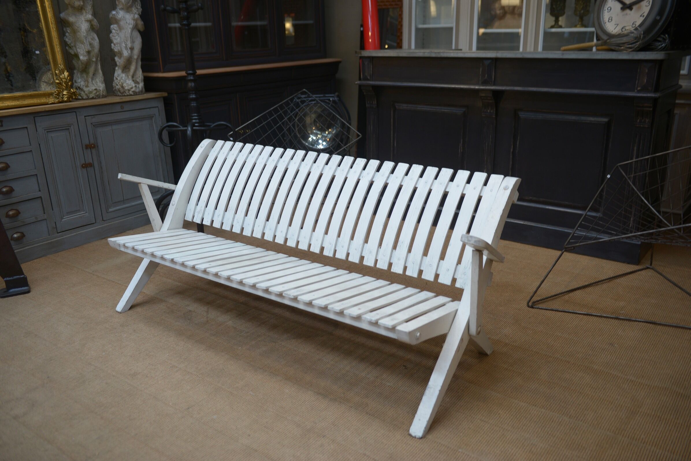 Folding garden bench in white lacquered beech of vintage origin 1950