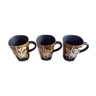 Series of 3 mugs