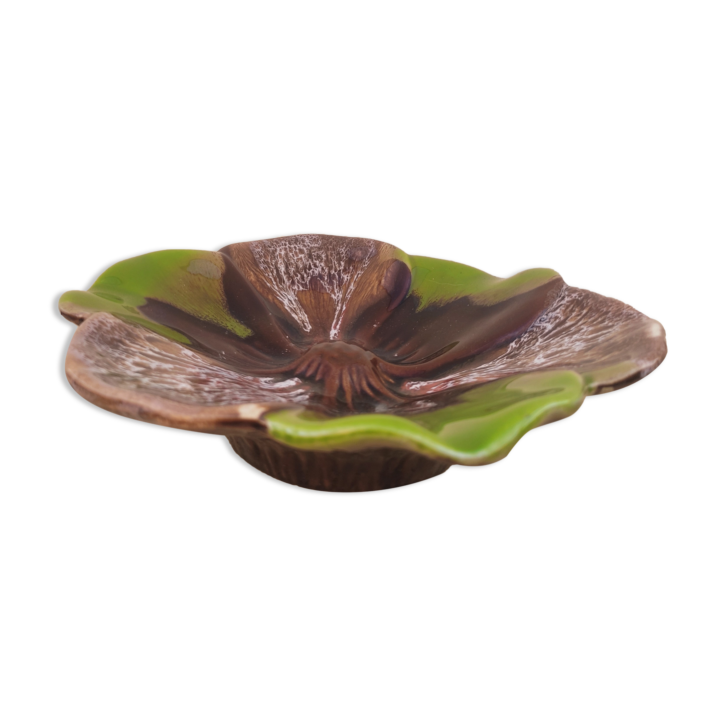 Ceramic flower plate