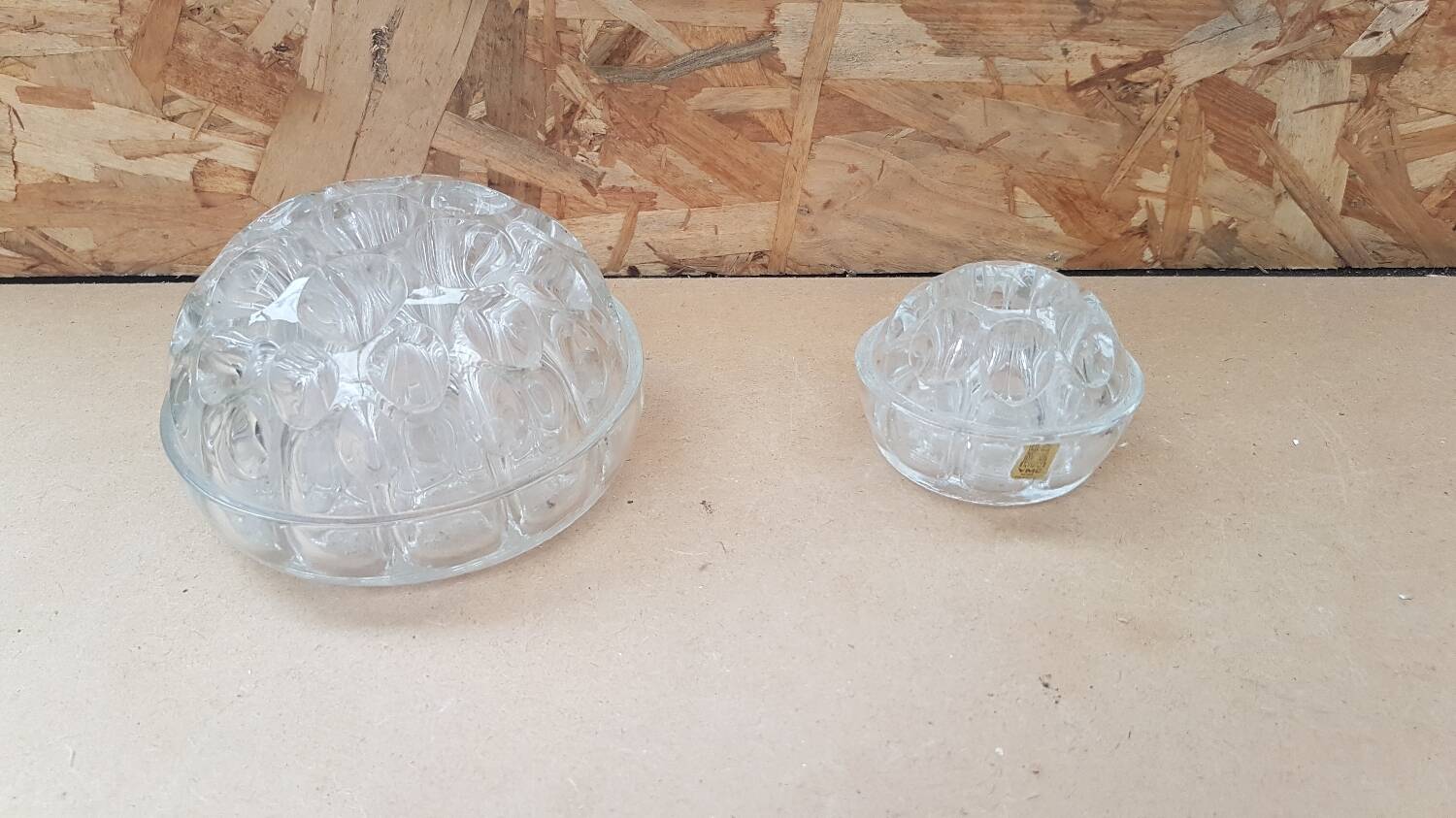 Paire ancien vase pique fleurs verre moulé made in france vintage