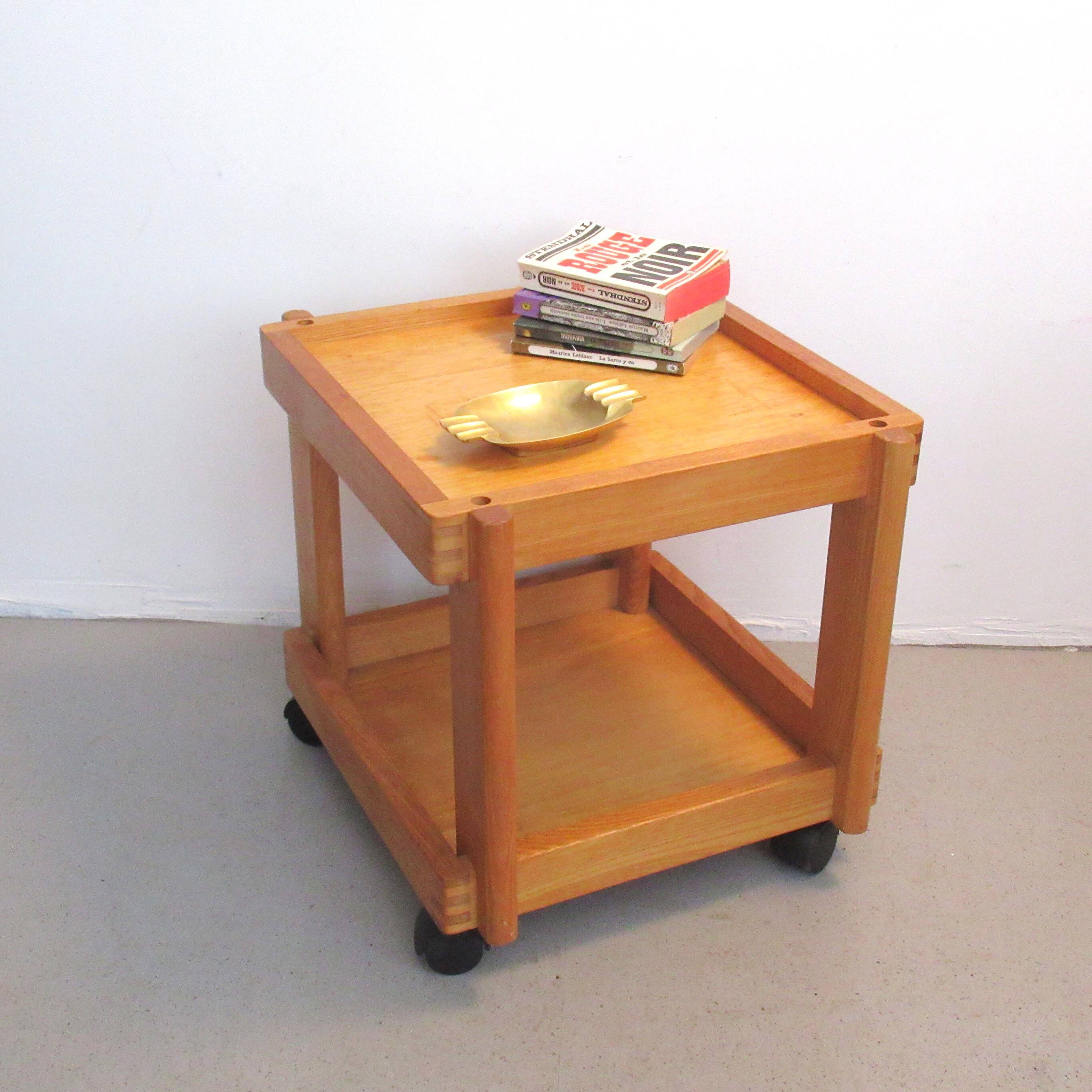 Table d'appoint cubique scandinave circa 1970