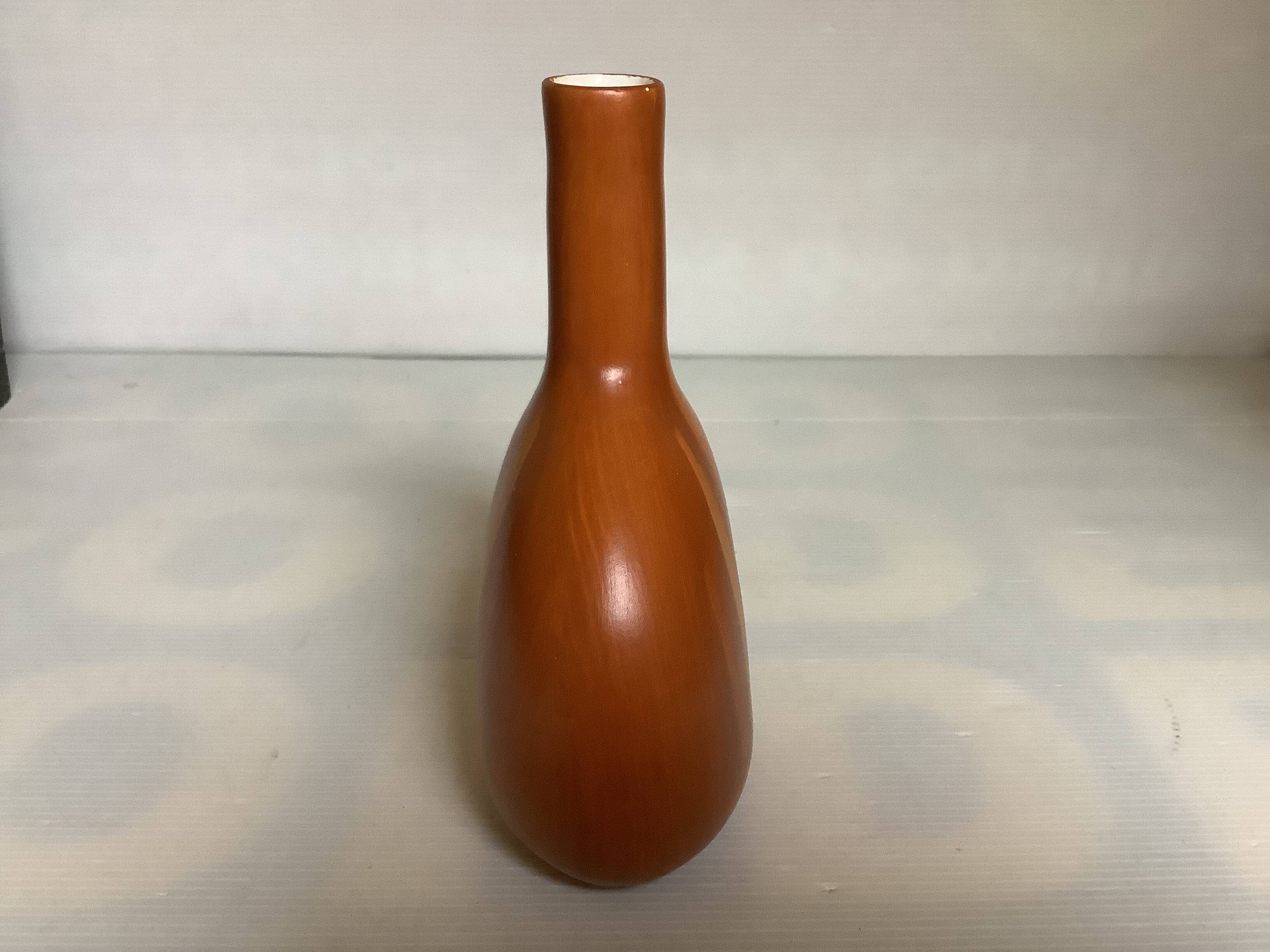 Imitation wood bottle vase