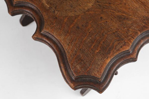 Tabouret rustique en bois provincial, France, années 1880.