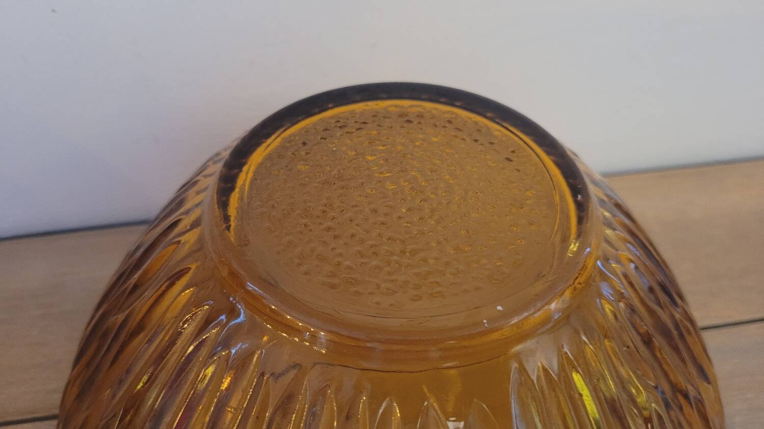 Saladier verre ambré 70's