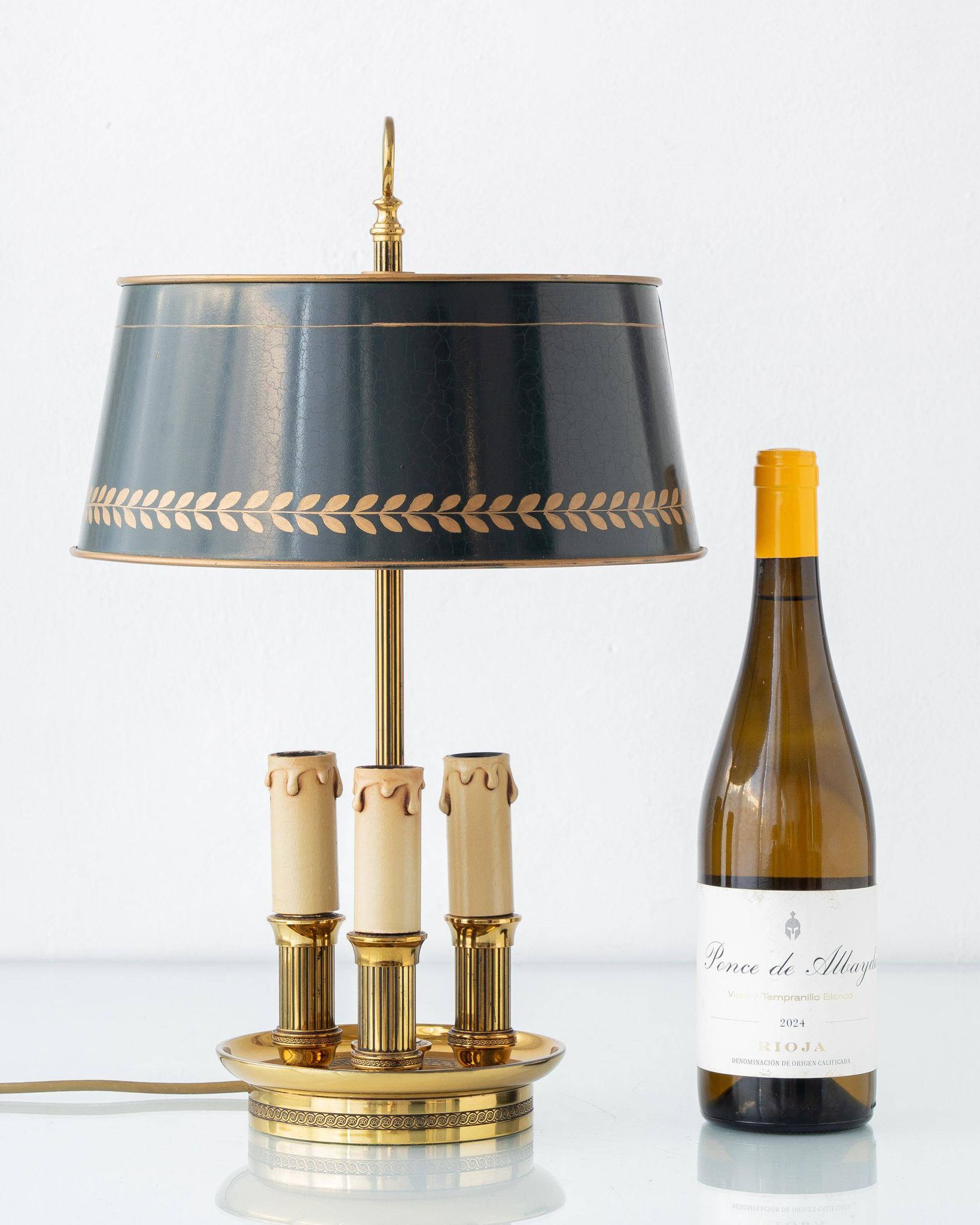 French Empire Bouillotte Lamp with Three Lights in Brass and a Gold-Plated Tin Shade with Laurel Design