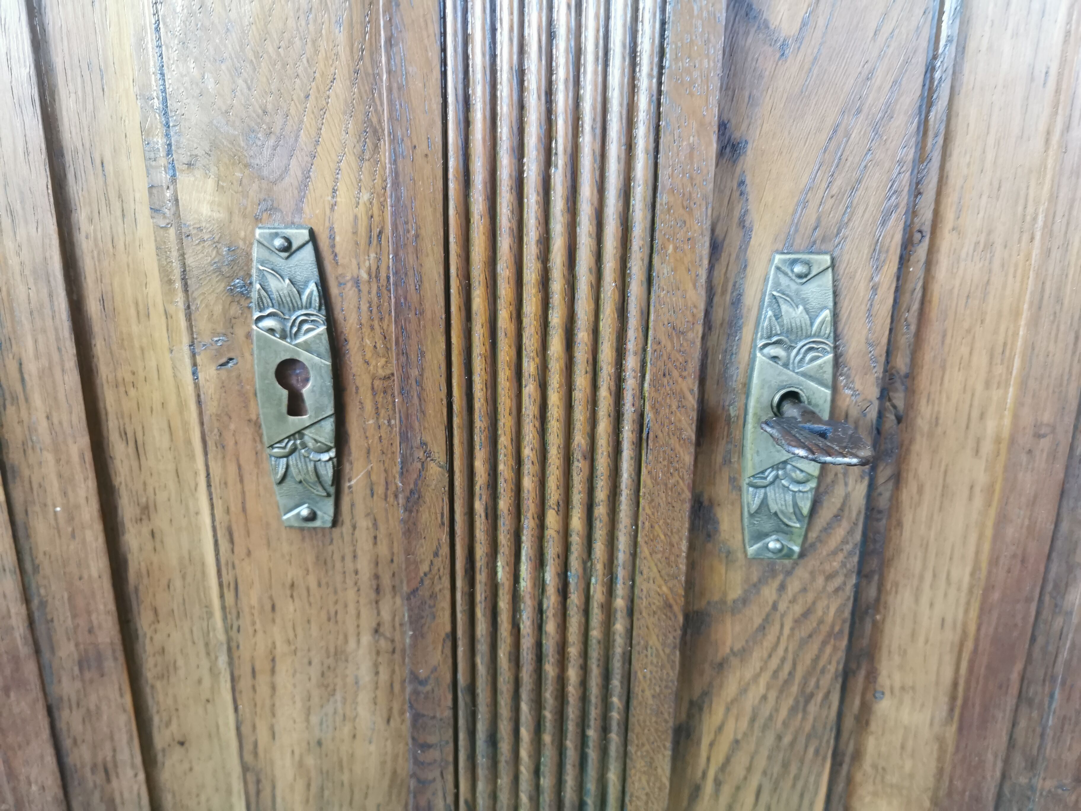 Parisian buffet from the 30s