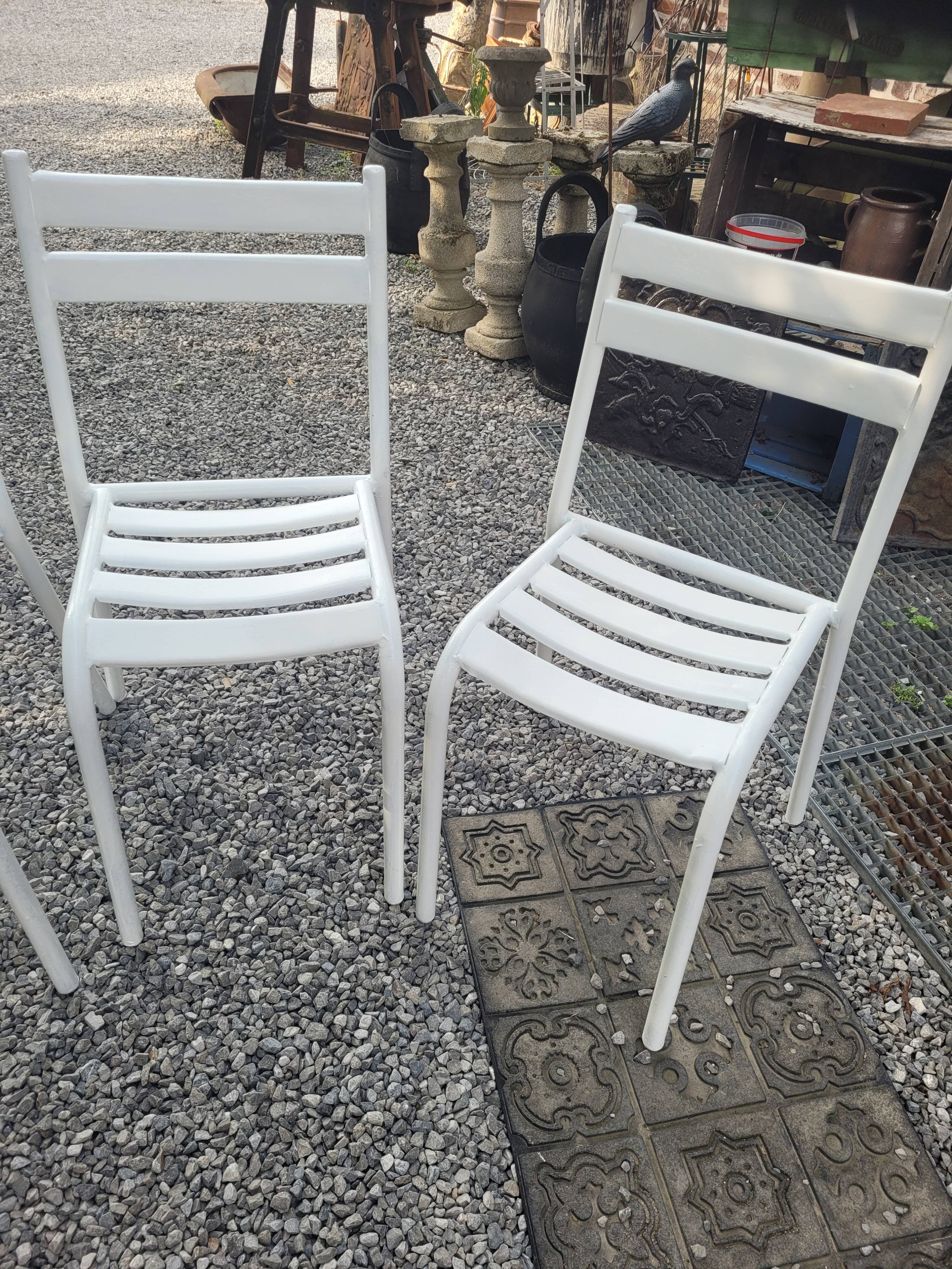 6 iron garden chairs