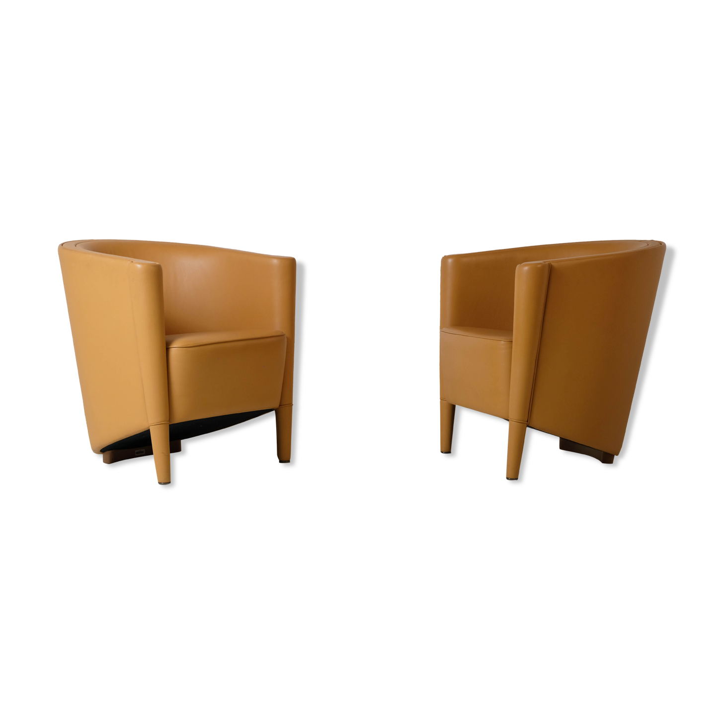 Pair of "Rich" leather armchairs by Antonio Citterio, Moroso edition, 1989
