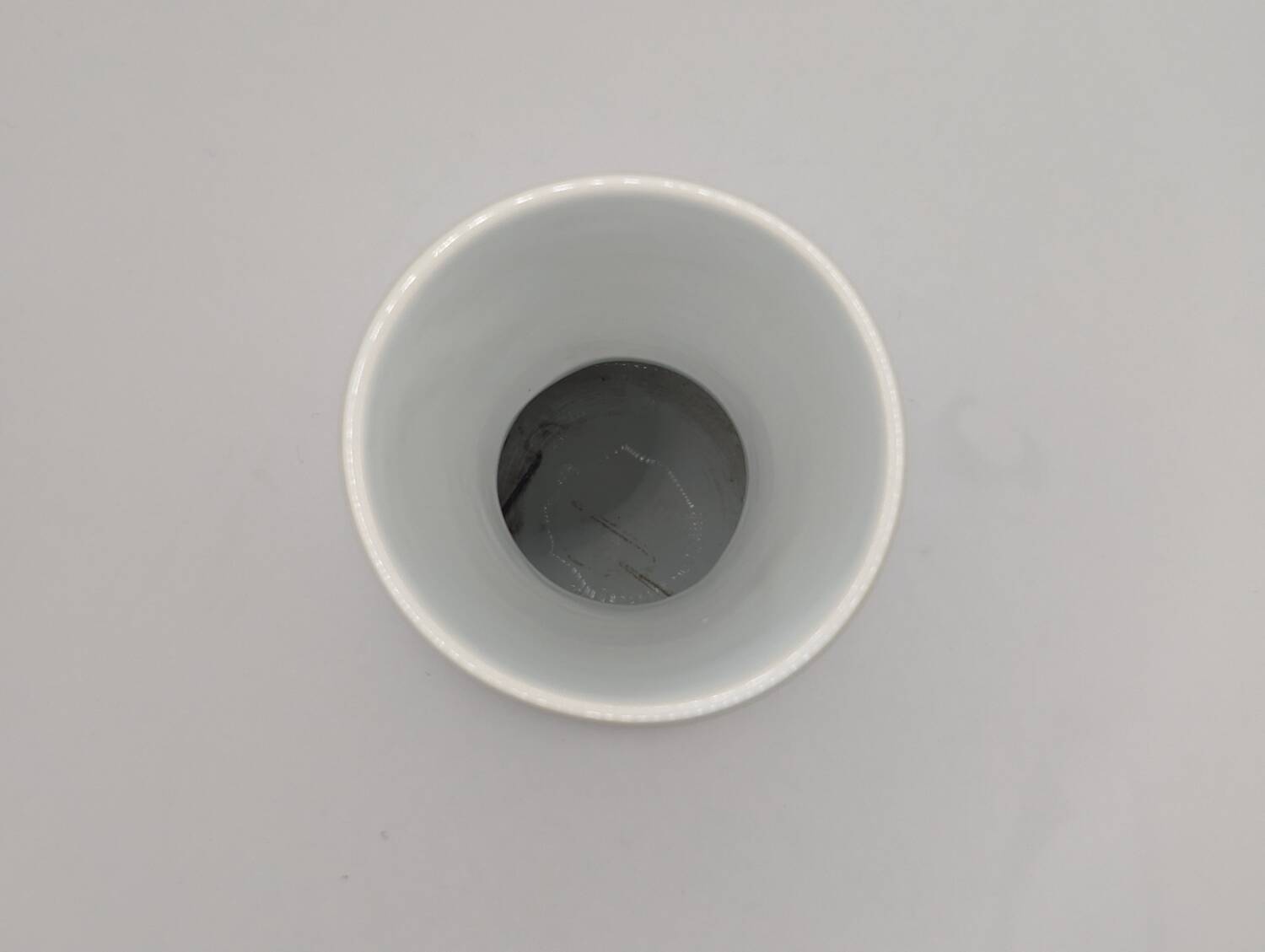 Goedewaagen Gouda Holland ceramic hourglass vase
