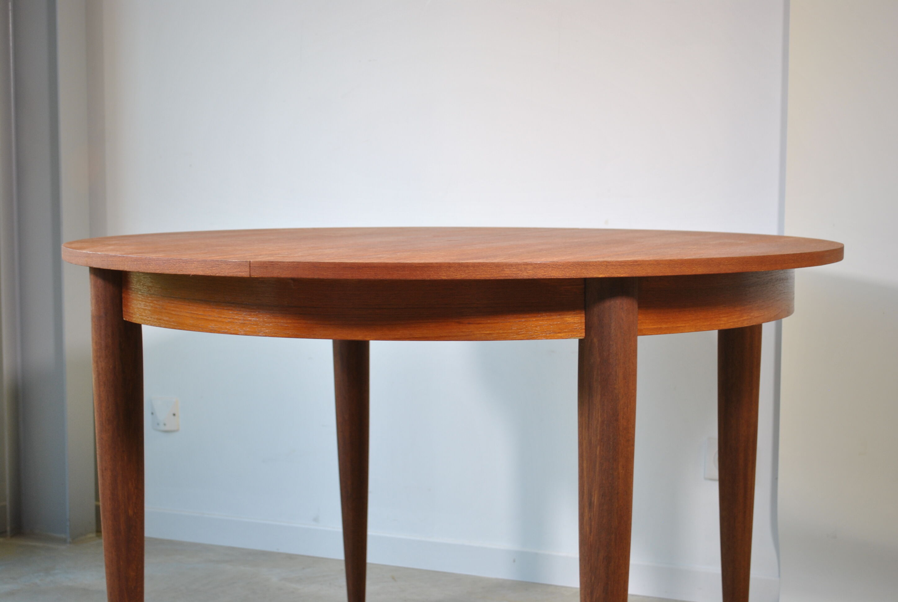 Table repas extensible en teck 1970