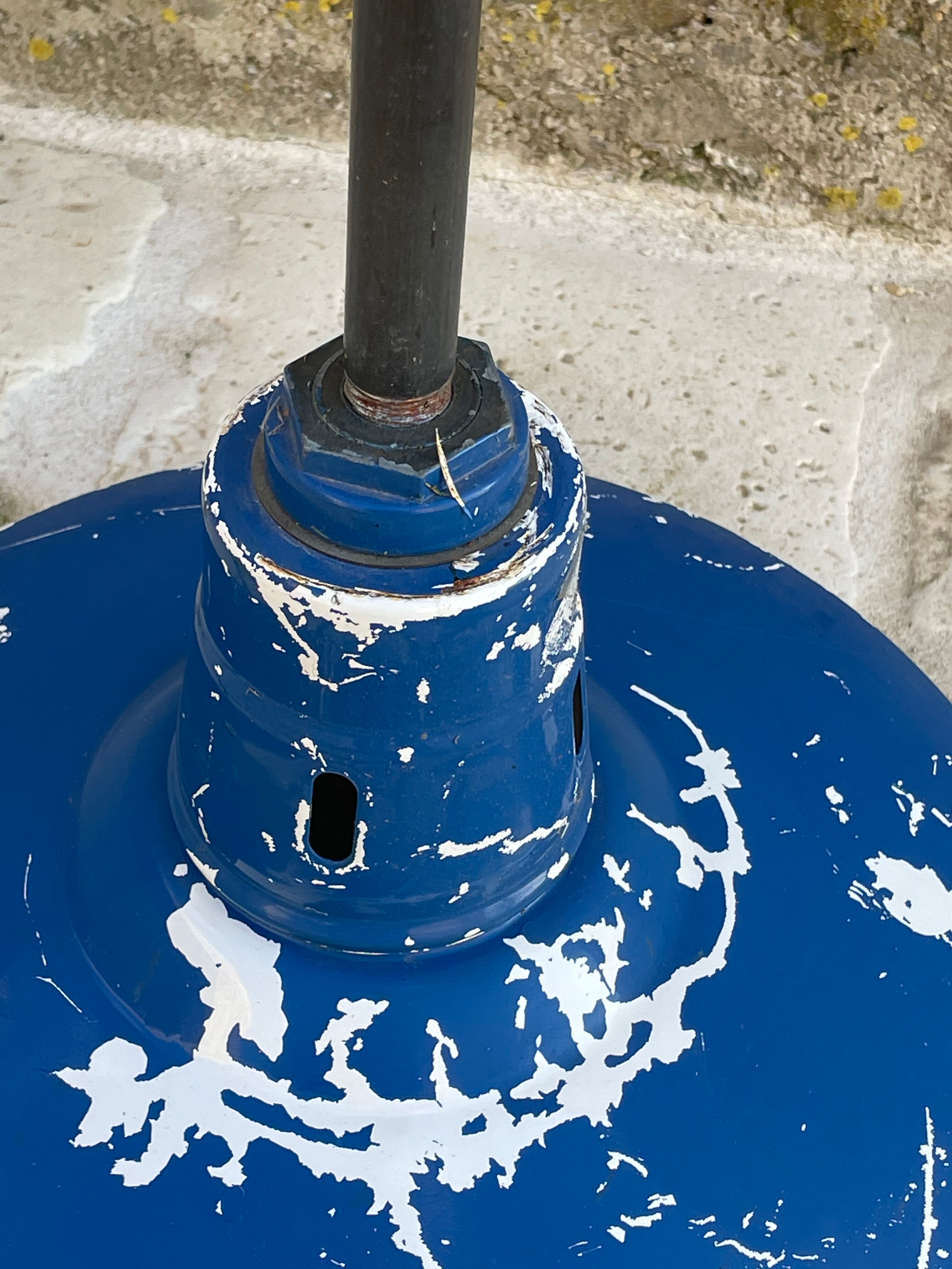 Enamelled sheet suspension