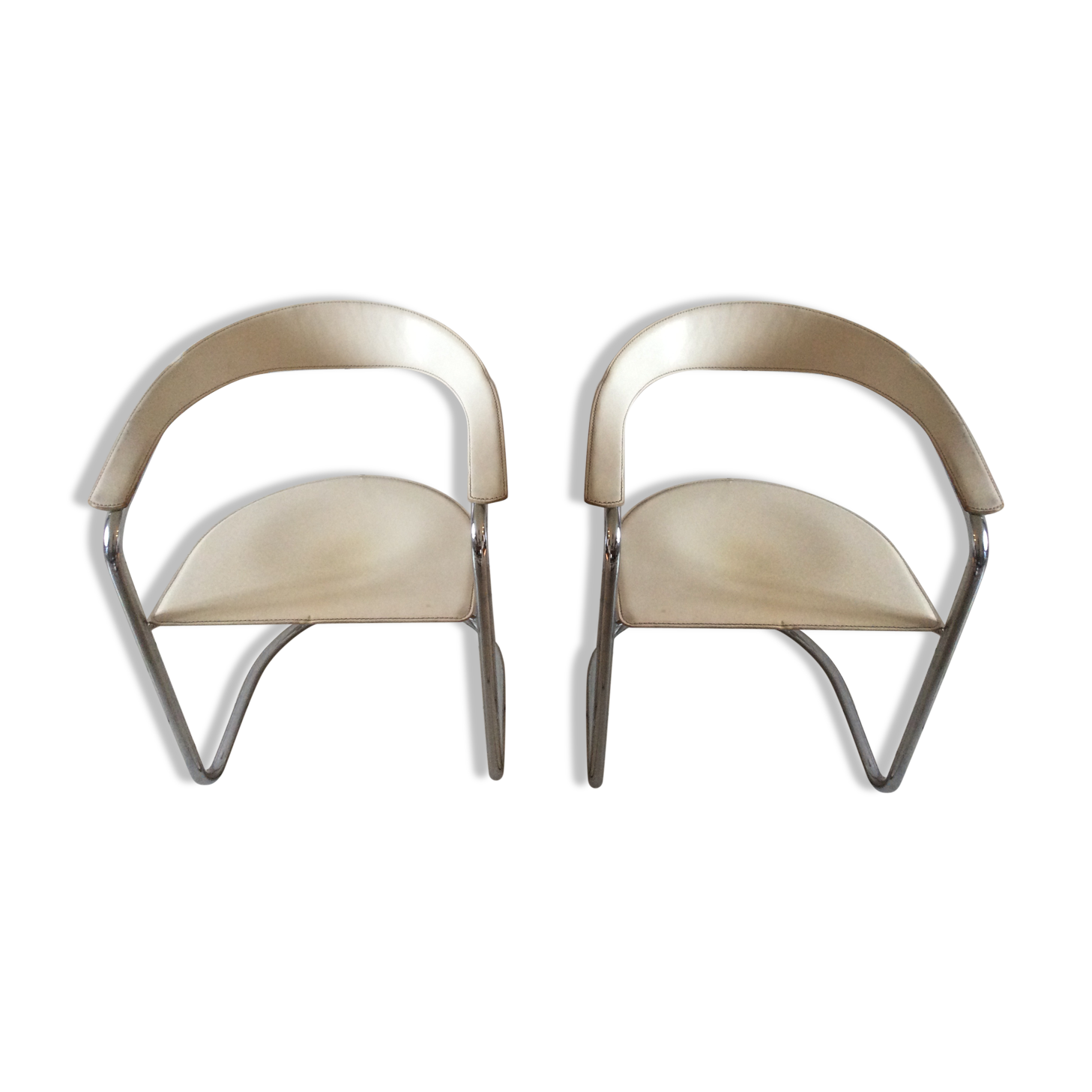 Pair of chairs signed Arrben Italian design canasta