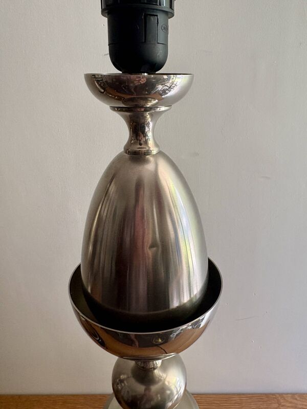 Lampe de table Maison Barbier modèle Oeuf