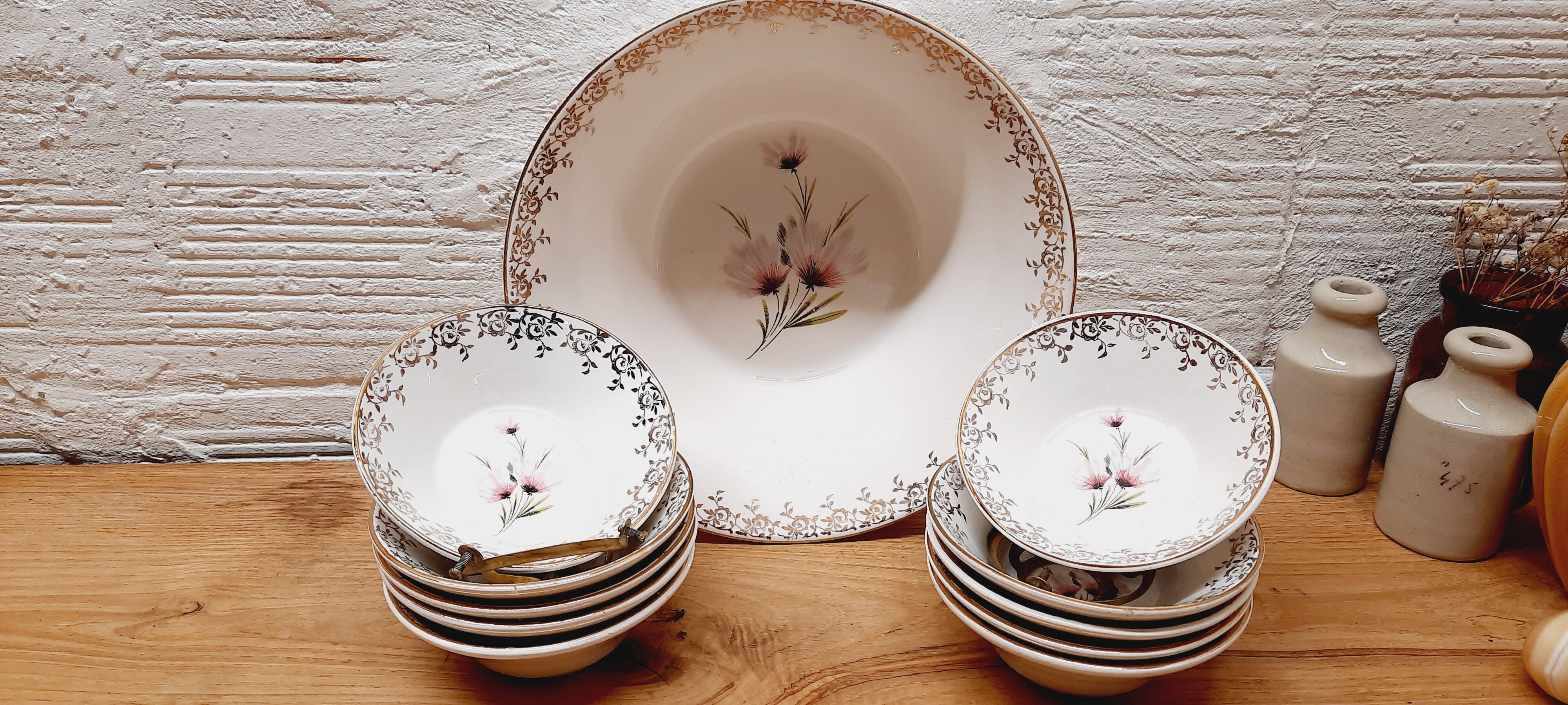 Set salad bowl and 8 Sarreguemines cups