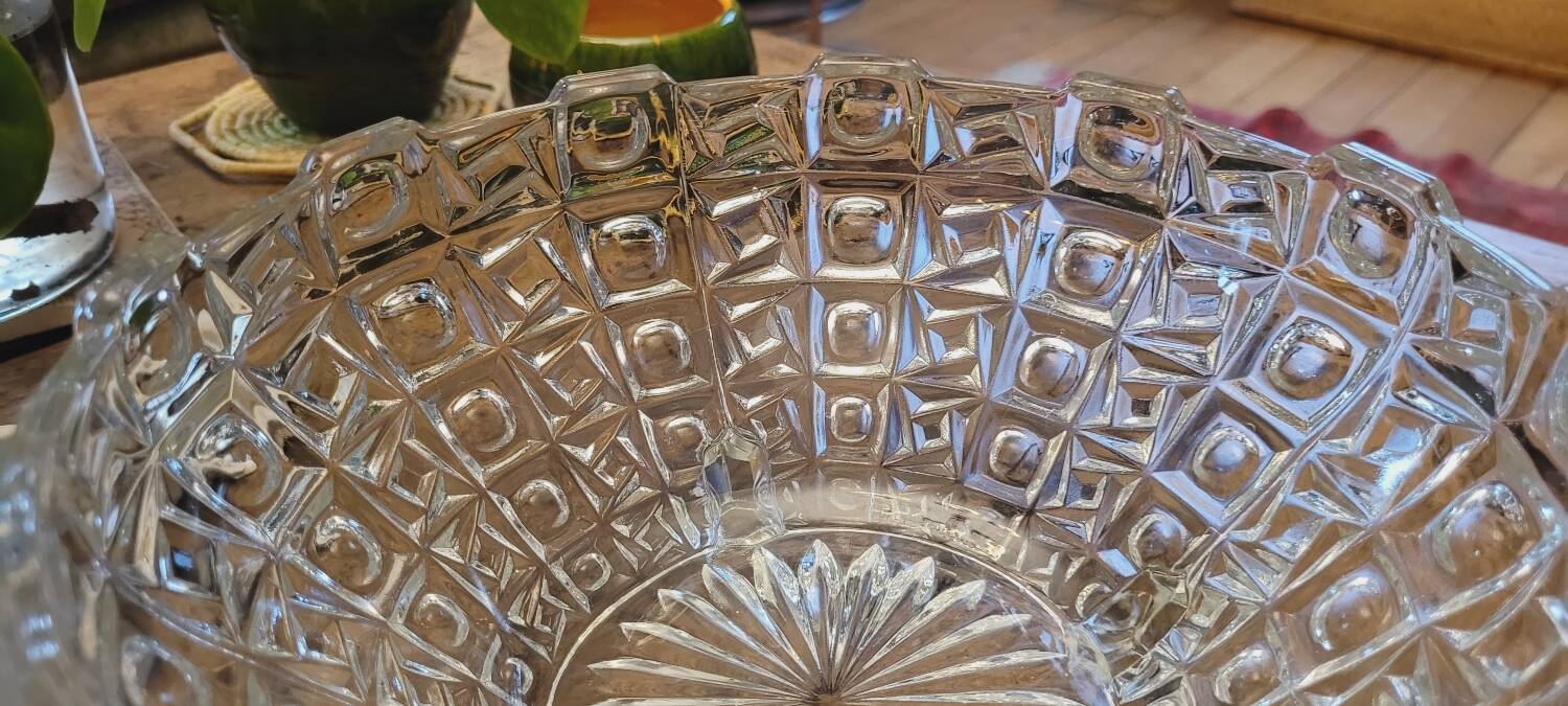 Art Deco glass cup