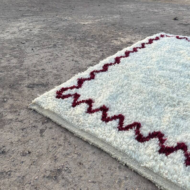 Natural wool rug 250cmx150cm