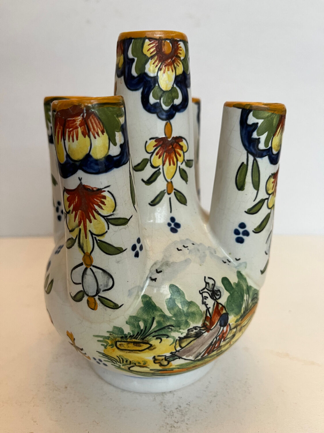 Ceramic tulip vase