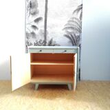 Chest of drawer