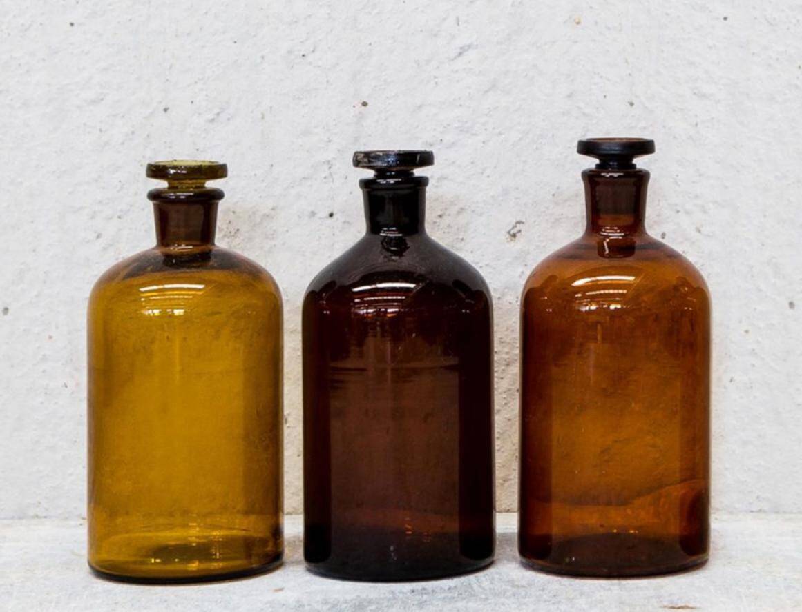 200 apothecary jars for Pauline pro