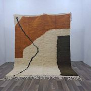 Beni Ouraine handwoven rug, traditional craftsmanship, size 150 x 250 cm