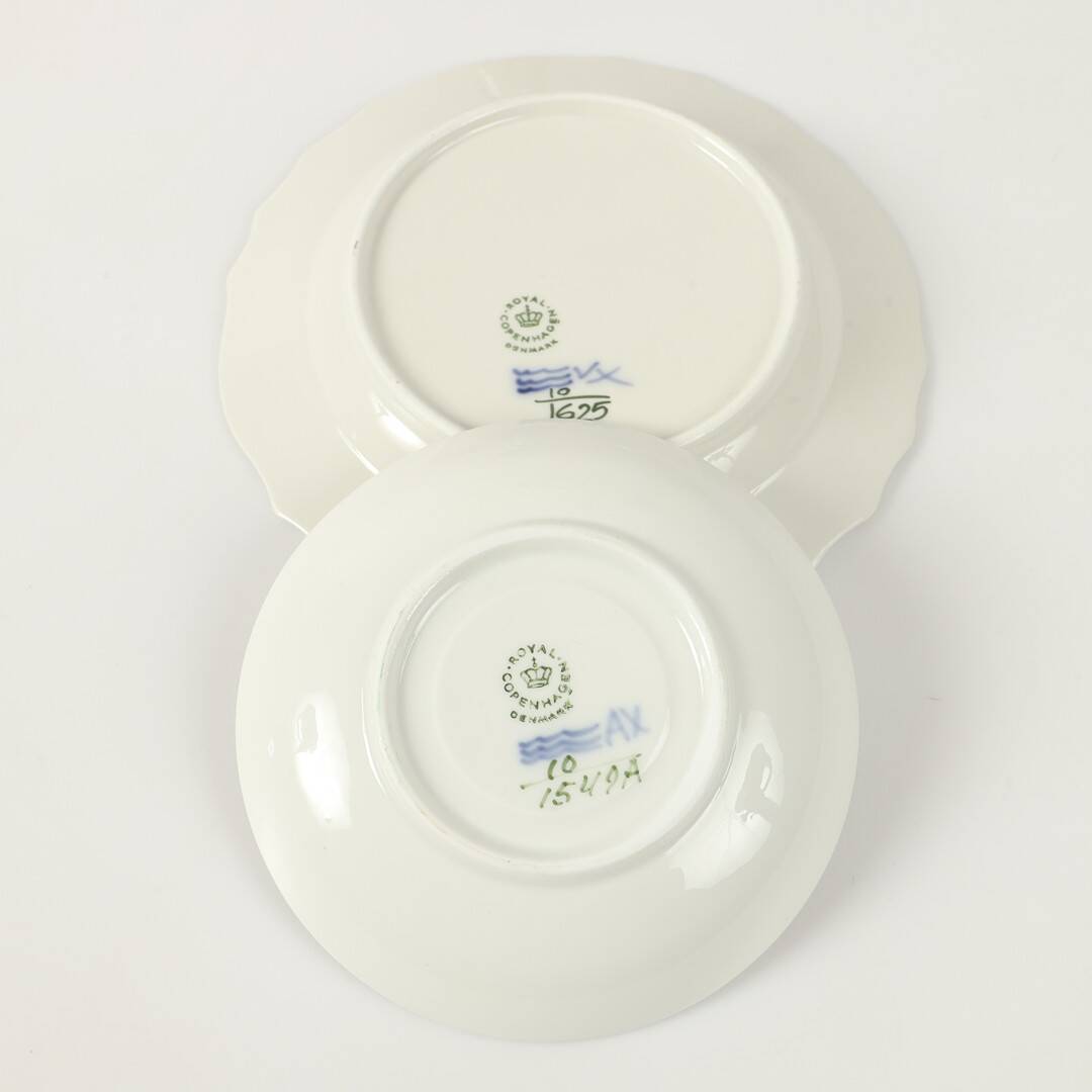 A 42-piece coffee set, “Blå Blomst”, porcelain, Royal Copenhagen, Denmark.