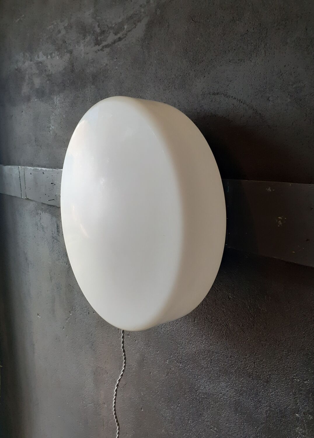 Modernist wall lamp circa 1960