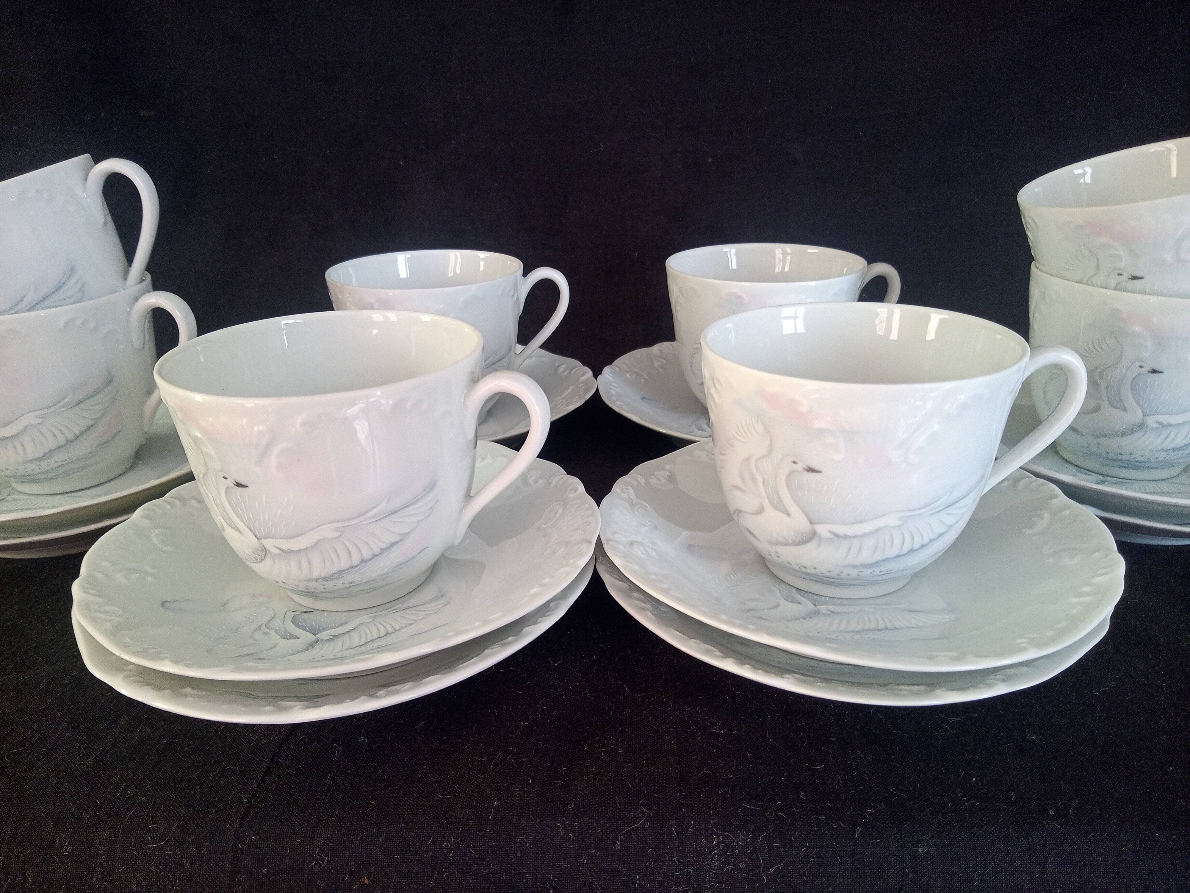 Limoges, Camille Tharaud - Coffee service for 8 people. in Limoges porcelain, “Swan” decor