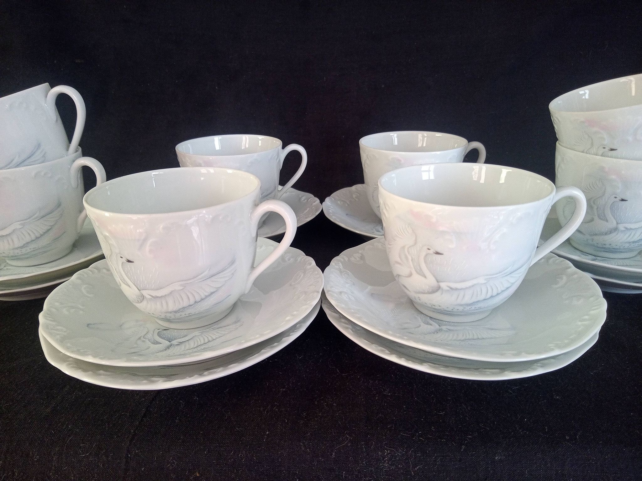 Limoges, Camille Tharaud - Coffee service for 8 people in Limoges porcelain, "Swan" decoration.