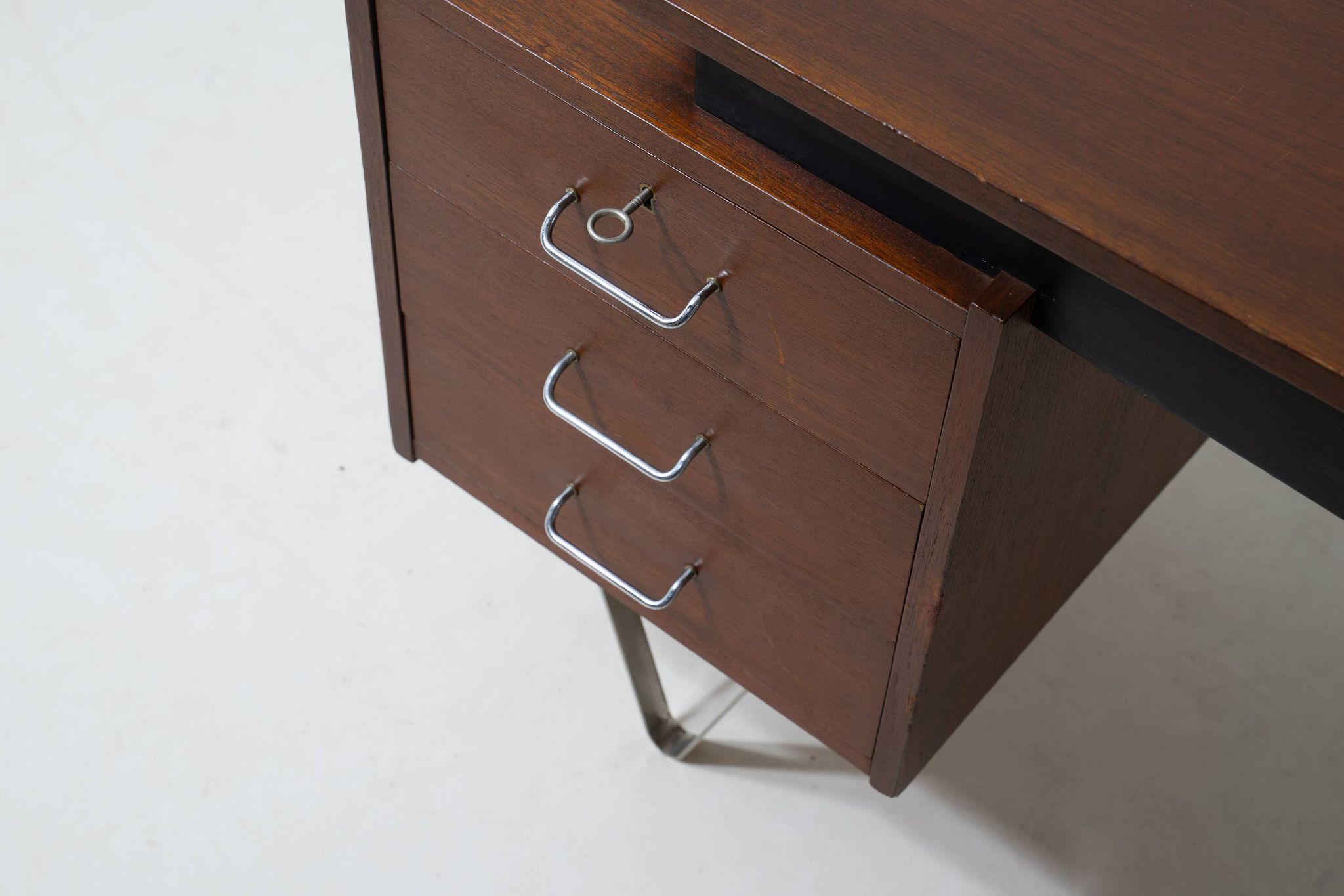 Floating minimalist hairpin desk by Nijkerk, 1950s