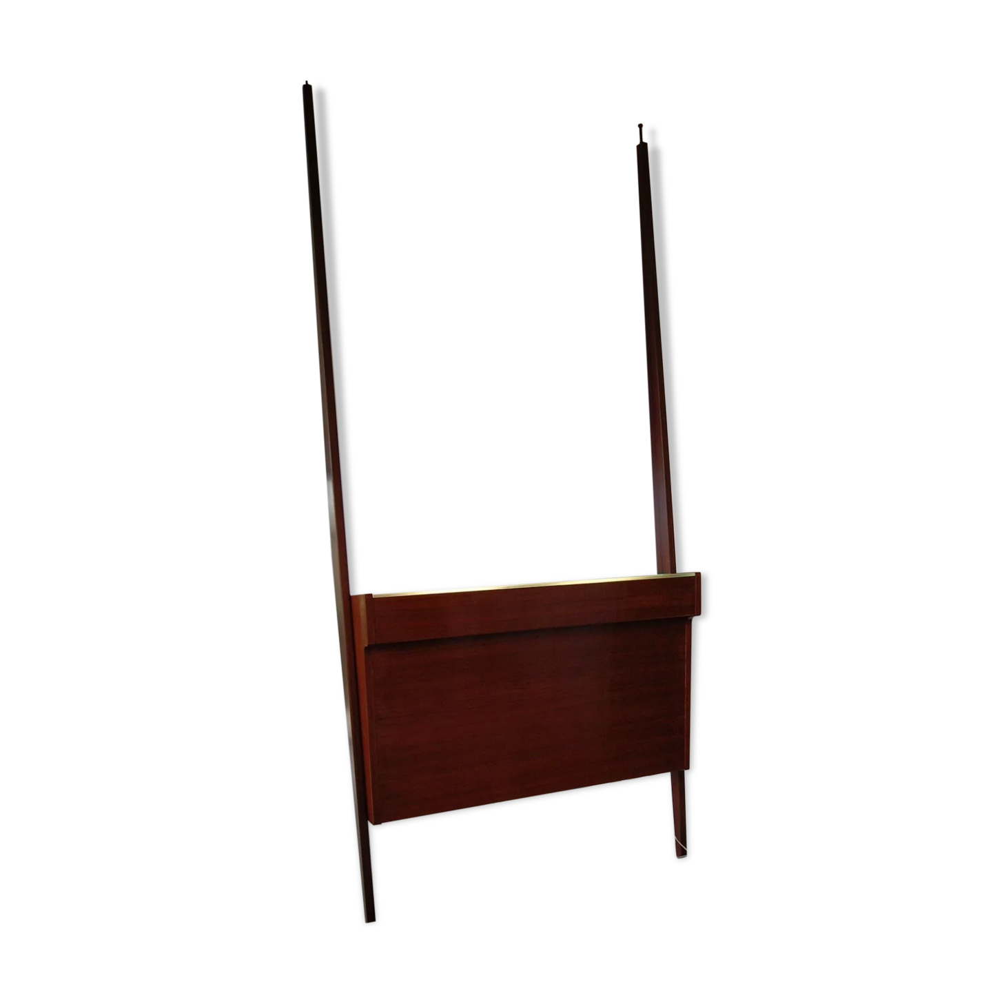 Bar en bois fruitier