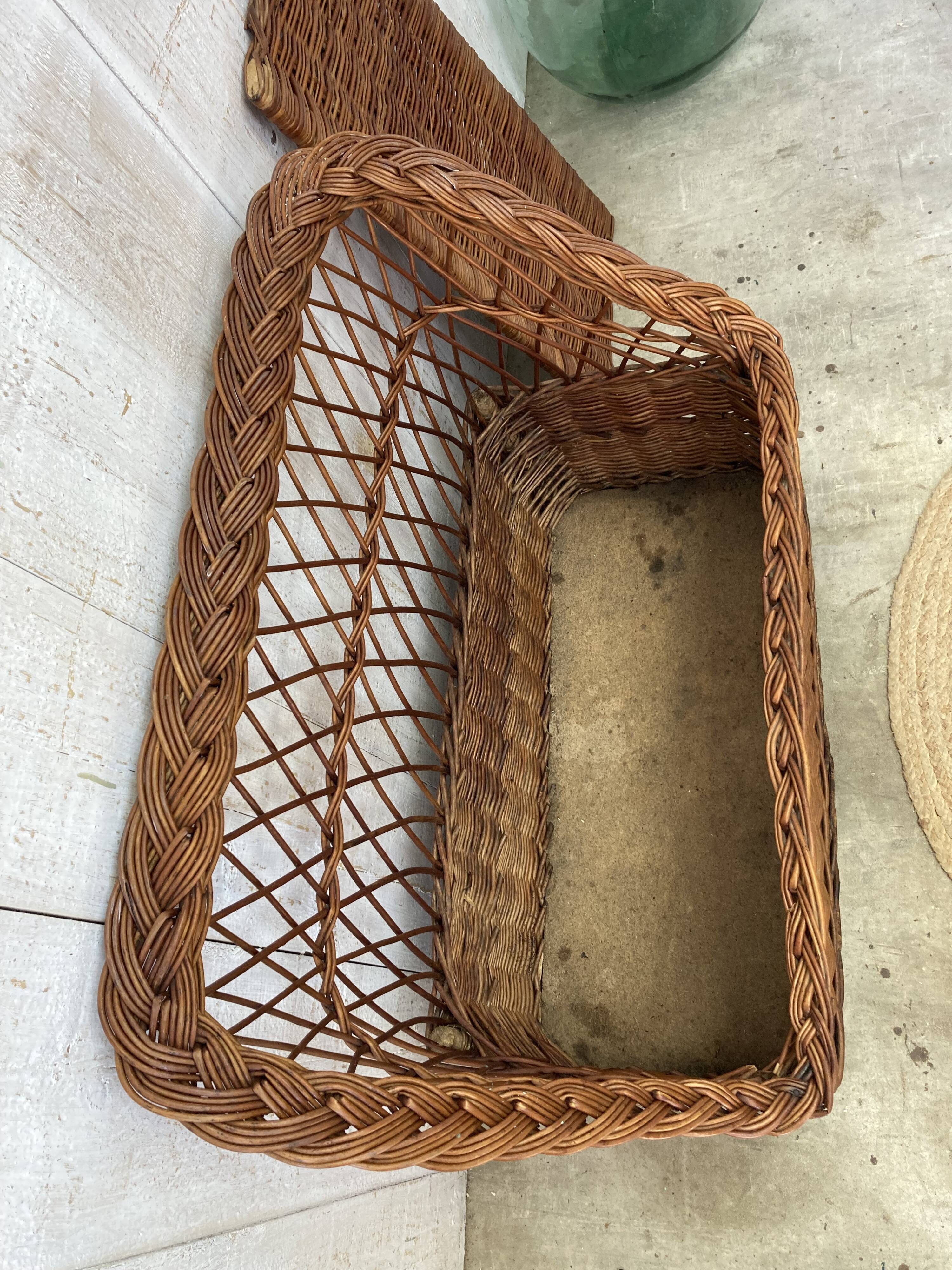 Coffre/banc en osier vintage