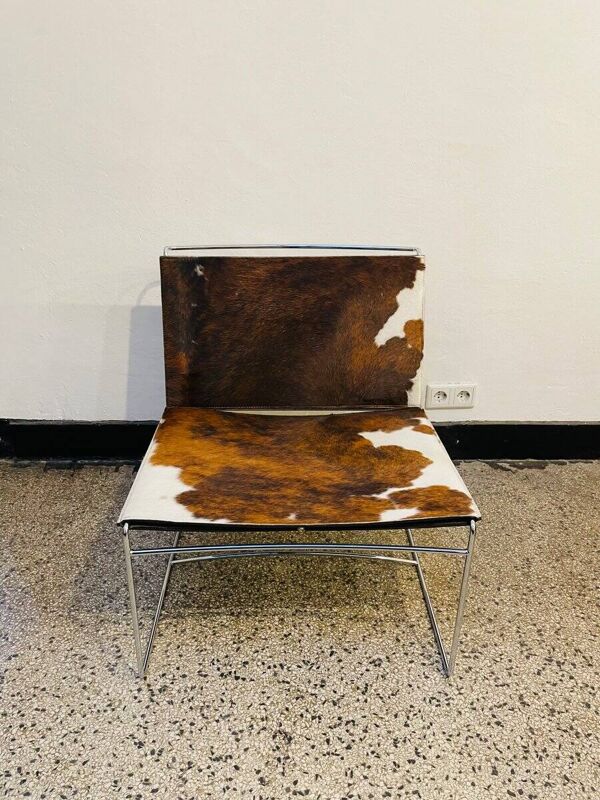 Fauteuil Fil chromé avec assise en fourrure par Pascal Mourgue pour Ligne Roset, années 1990.