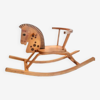 Cheval à bascule vintage en bois