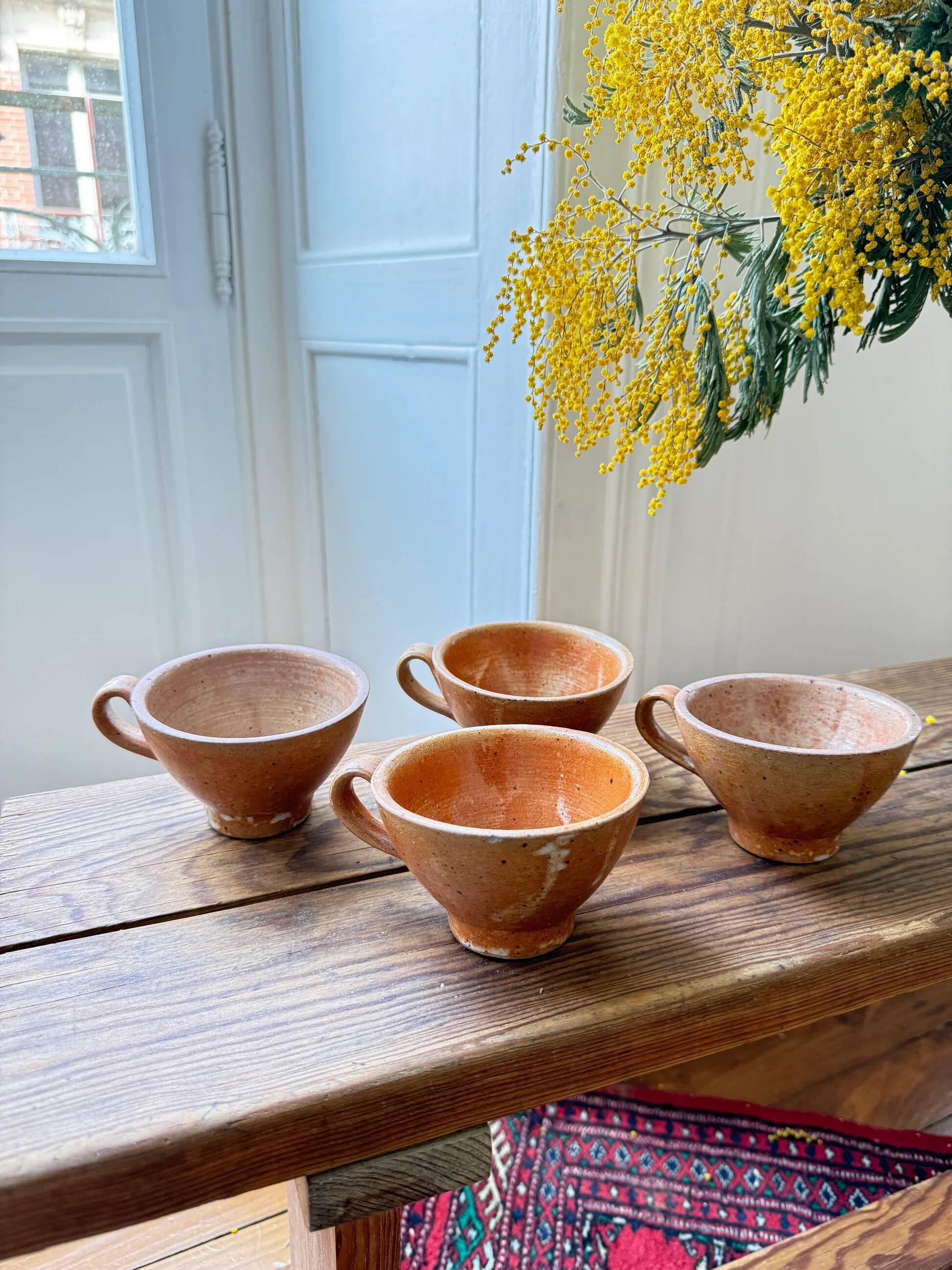 Lot de 4 tasses en grès – esprit artisanal