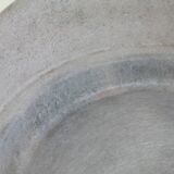 Important cylindrical planter in cream lacquered fiberglass, circa 1970