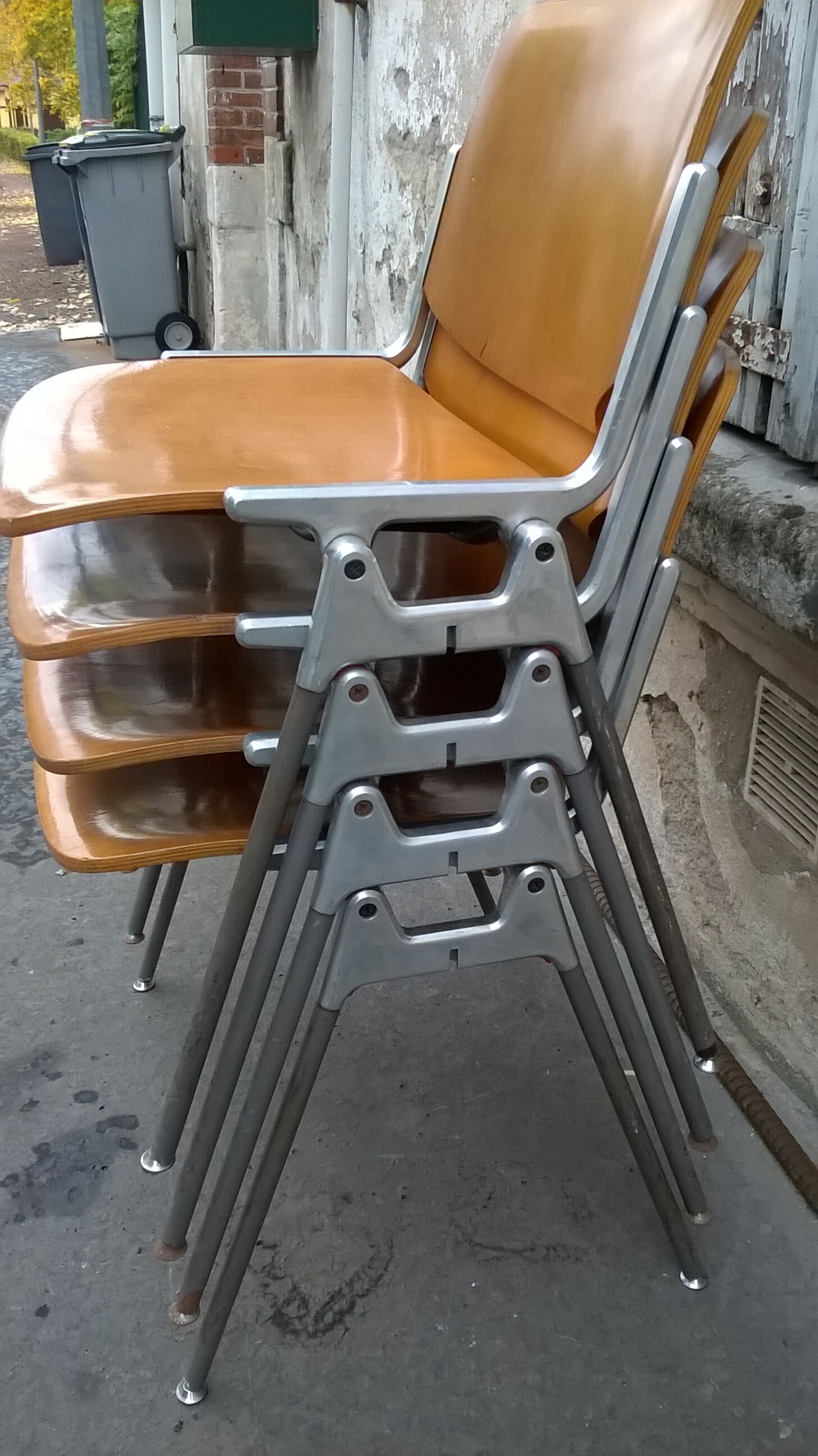 Giancarlo Piretti chairs 1970