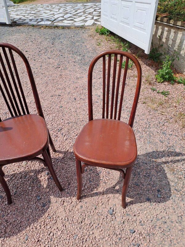 5 chaises bistrot et 1 tabouret
