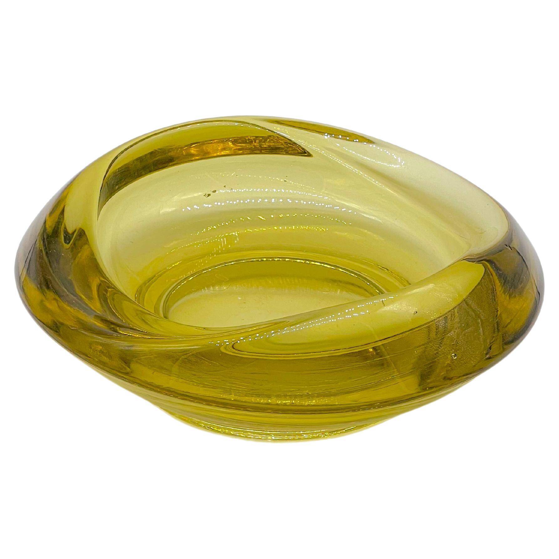 Bright Yellow Murano Sculptural Bowl , perfect to decorate your coffee tables !