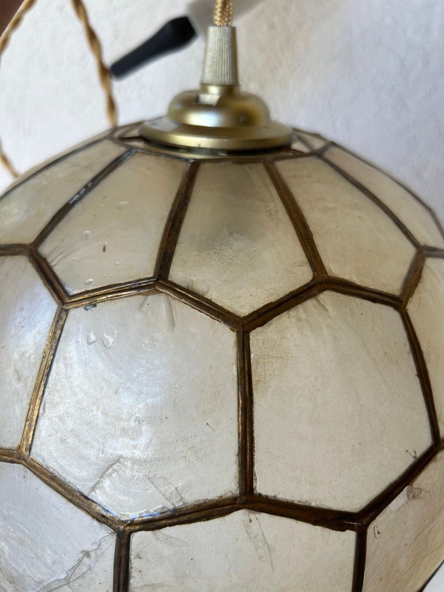 Vintage mother-of-pearl pendant