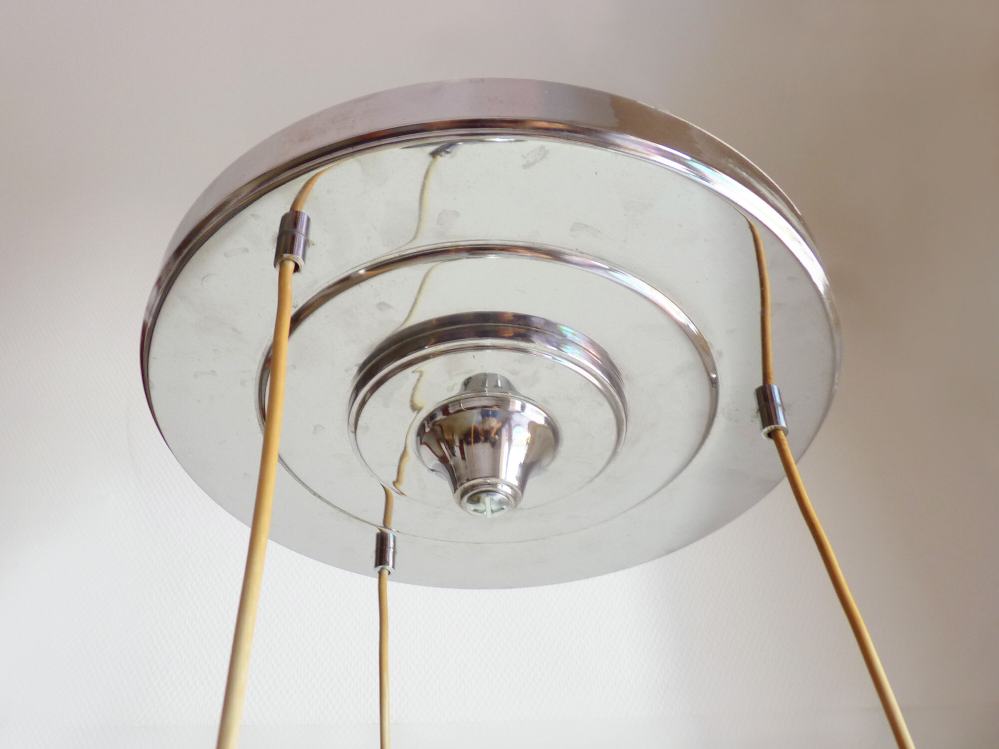 Cascading pendant 3 lamps
