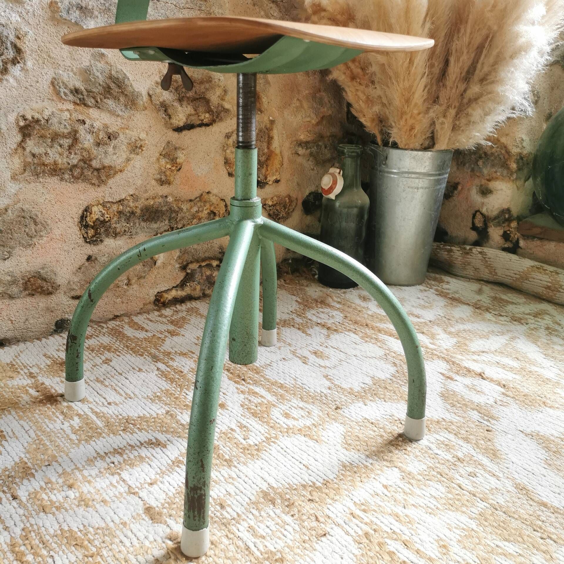 Ancienne chaise d’atelier réglable, Vintage industriel