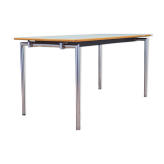 Laminated table, made in 2000, Danish design, manufactured by Randers Møbelfabrik
